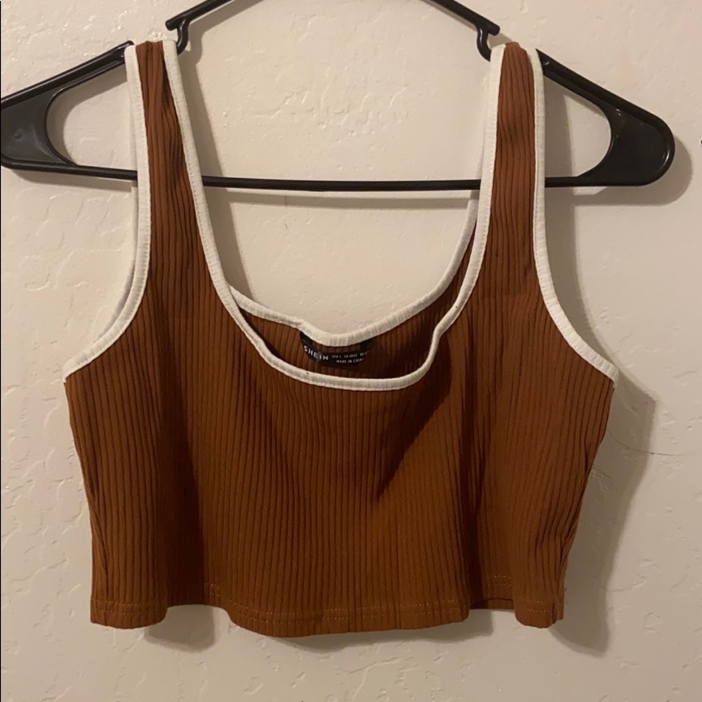 Brown crop tank top